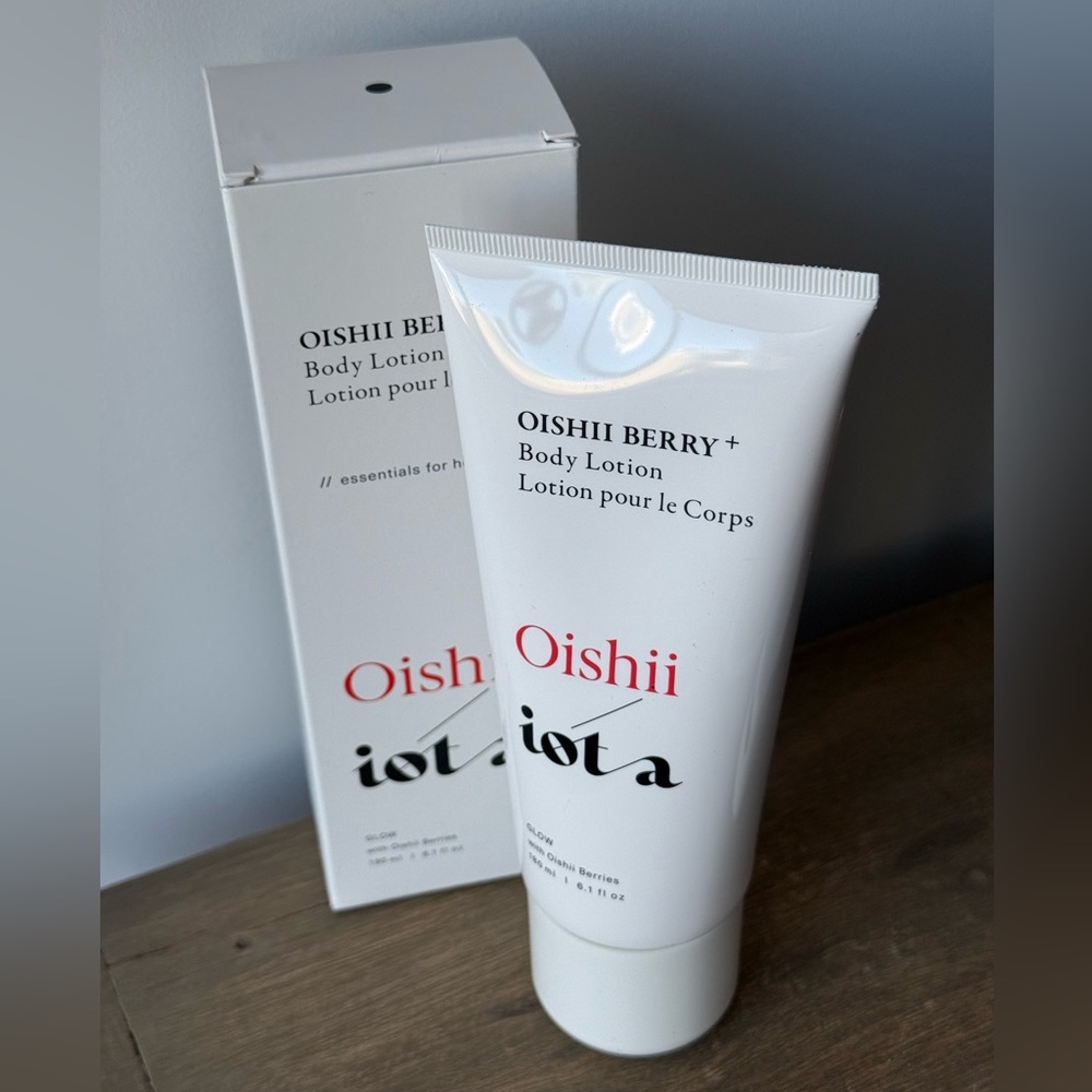 Brand New Oishii Berry Body Lotion